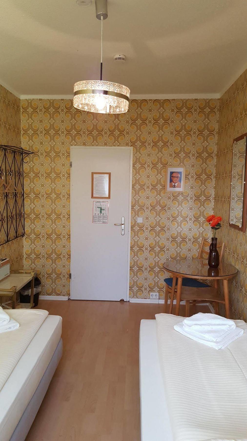 Ostel - Das Ddr Hostel 베를린 외부 사진